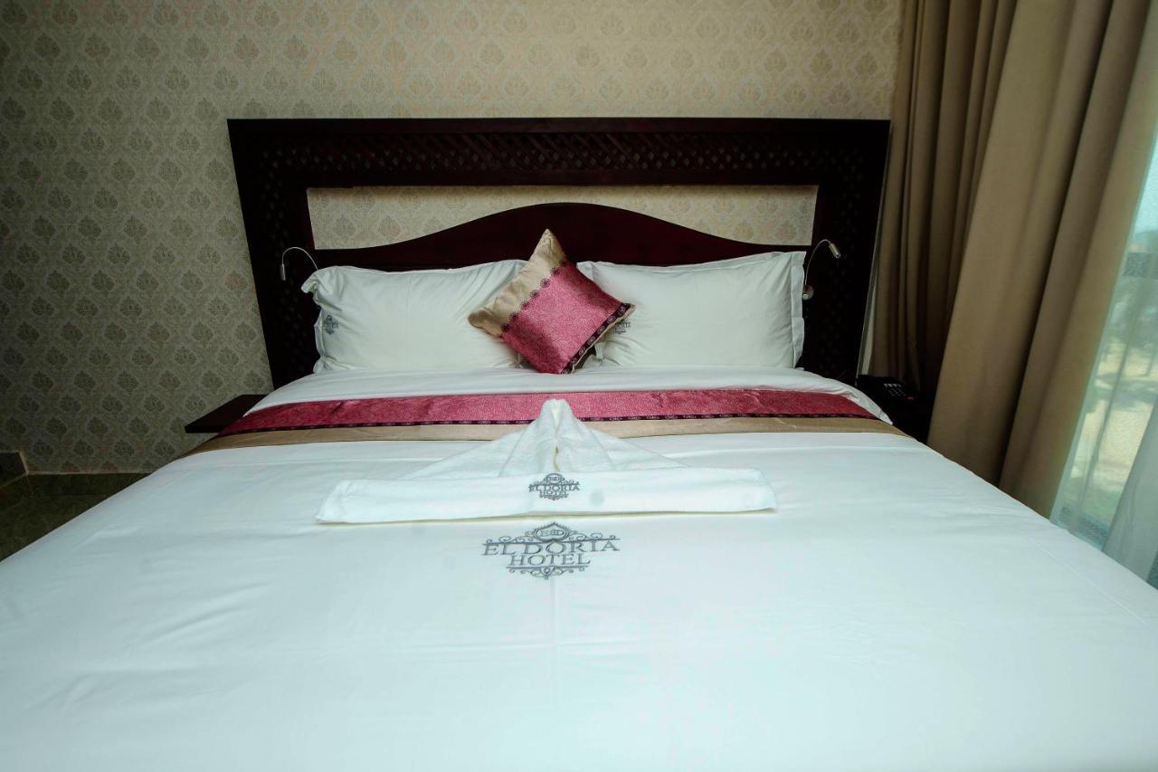 El Doria Hotel Lome Bagian luar foto